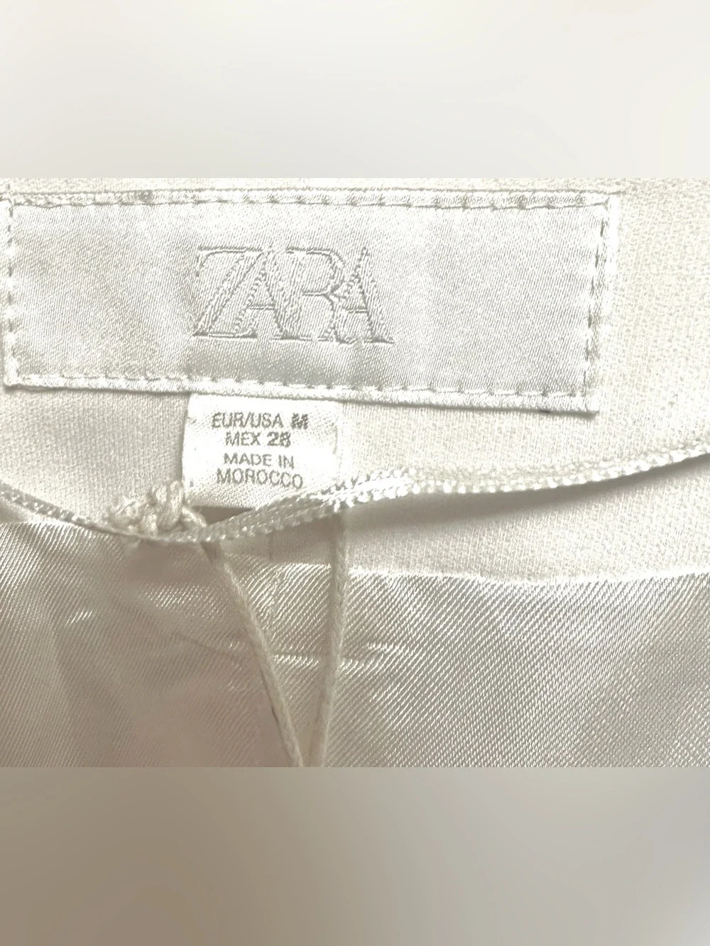 Zara White Puff-Sleeve Zip Front Blouse